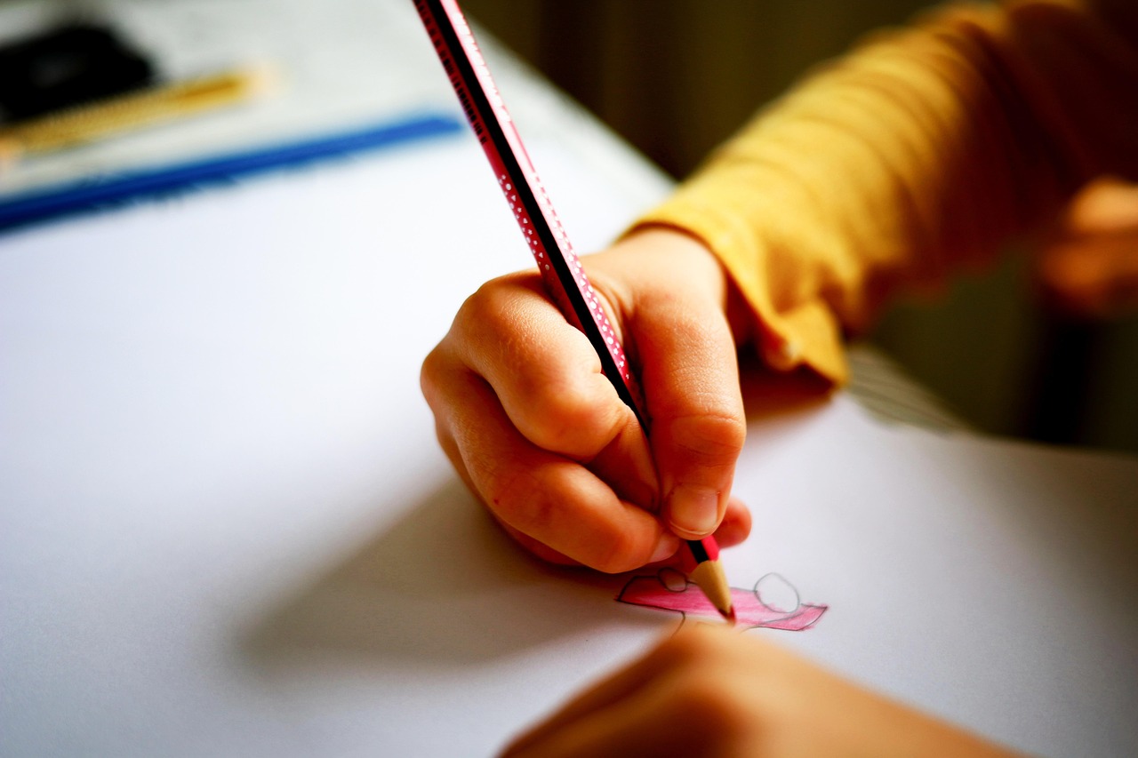 school child draw paint teaching 8391795